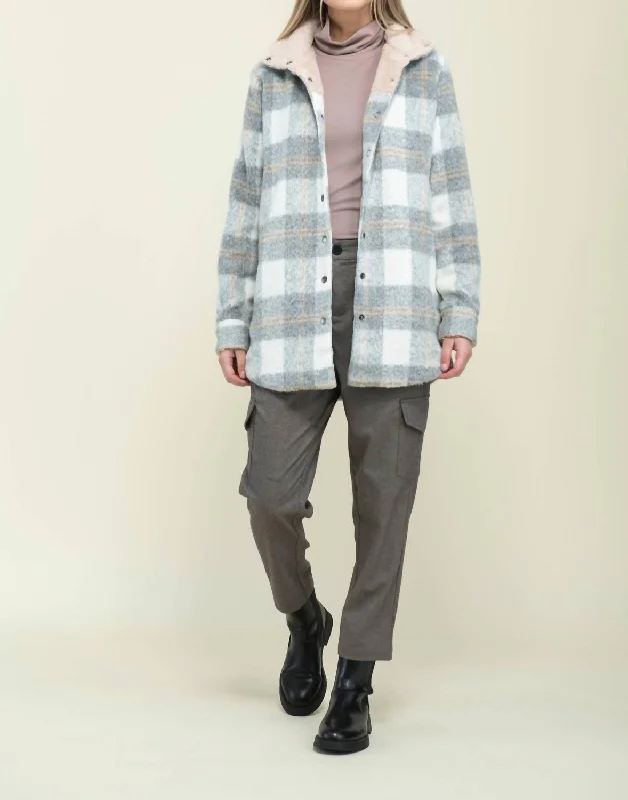 Demi-Cozy Jacket In Neutral Check