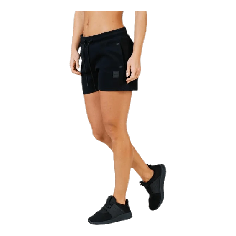 Ebba Tech Shorts Black