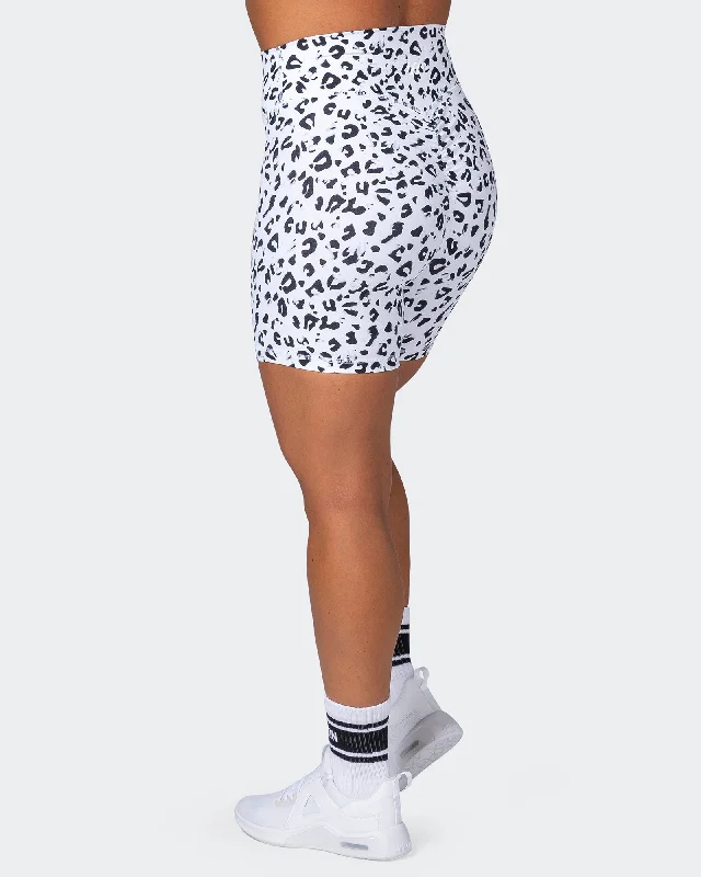 Signature Scrunch Bike Shorts - Snow Leopard