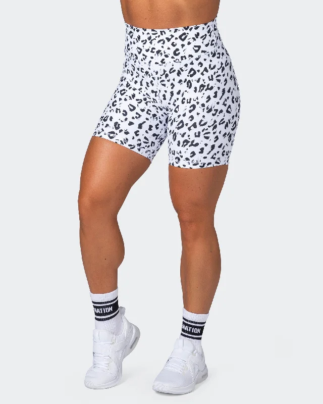 Signature Scrunch Bike Shorts - Snow Leopard