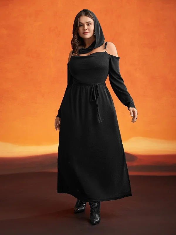 Backless Maxi Dresses for a Bold StatementObsidian Side Slit Accents Maxi Dress