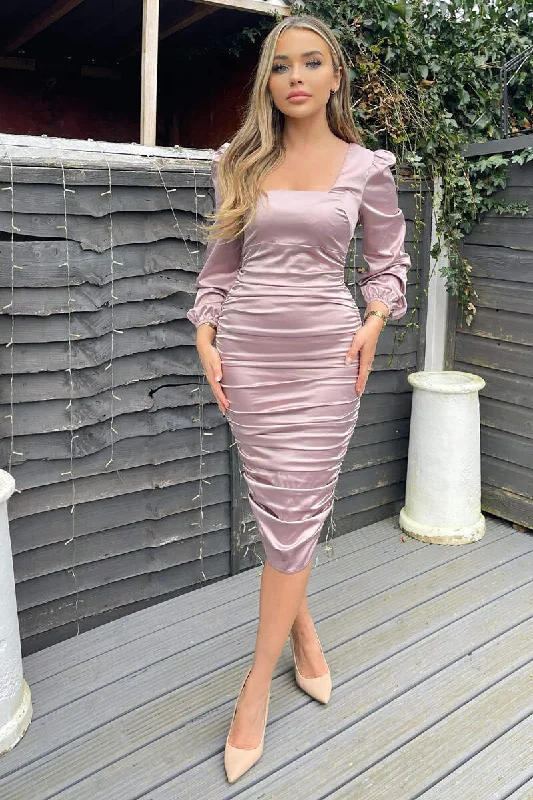 "Beach wedding dresses for women for a laid - back ceremony"Dusty Pink Satin Square Neck Ruched Dress "Beach wedding dresses for women for a laid - back ceremony"Dusty Pink Satin Square Neck Ruched Dress