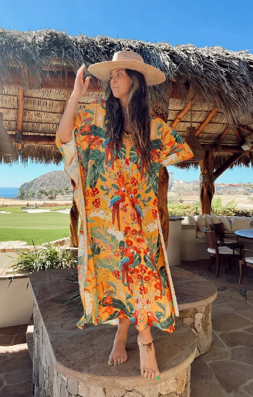 Maxi Dresses for Travel Photography in Scenic LocationsHana TruMu ~ Pollys Paradise