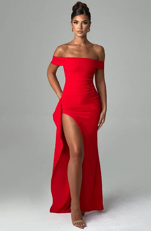 Maxi Dresses Decorated with Feathers for a Dazzling LookJoyce Maxi Dress - Red
