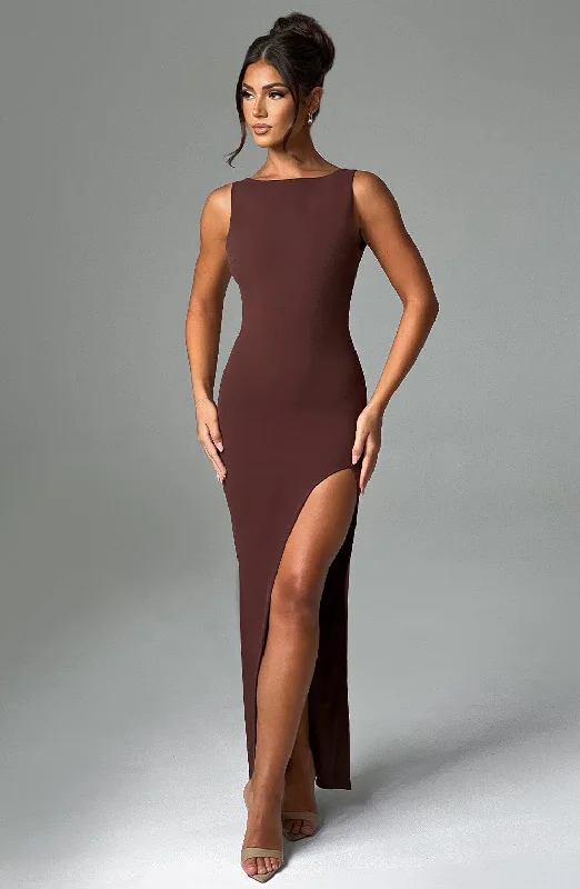 Maternity Maxi Dresses with Adjustable WaistsKassandra Maxi Dress - Chocolate