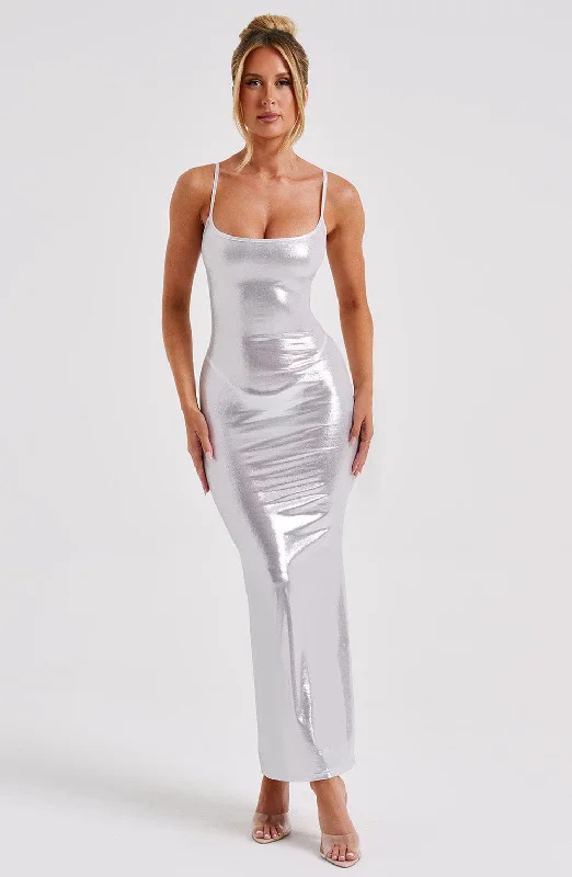 Backless Maxi Dresses for a Bold StatementKyranni Maxi Dress - Silver
