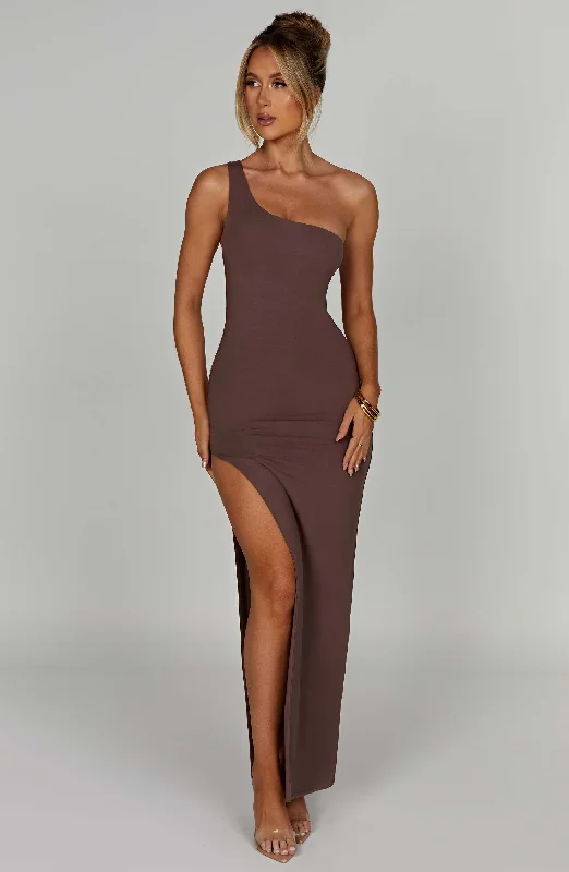 Maxi Dresses for Bridal ShowersLondon Maxi Dress - Chocolate