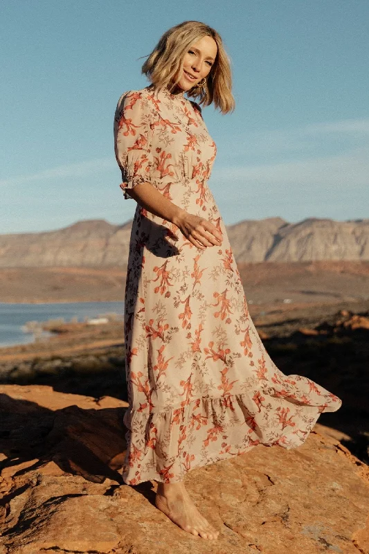 Sleeveless Maxi Dresses for a Minimalist StyleMarie Mock Neck Maxi Dress | Blush Floral