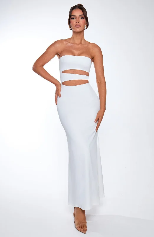 Maxi Dresses with Geometric Patterns for a Modern TwistMilia Maxi Dress - White