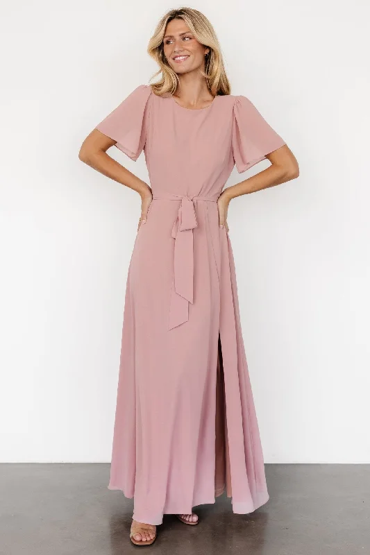 Maxi Dresses with Metal Accessories for a Trendy EdgeNaomi Short Sleeve Maxi Dress | Blush Pink