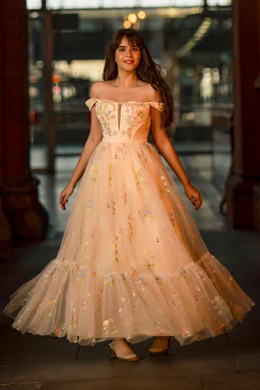 "Smart casual dresses for women for work - to - weekend transitions"Princess A Line Champagne Long Prom Dress with Embroidery "Smart casual dresses for women for work - to - weekend transitions"Princess A Line Champagne Long Prom Dress with Embroidery