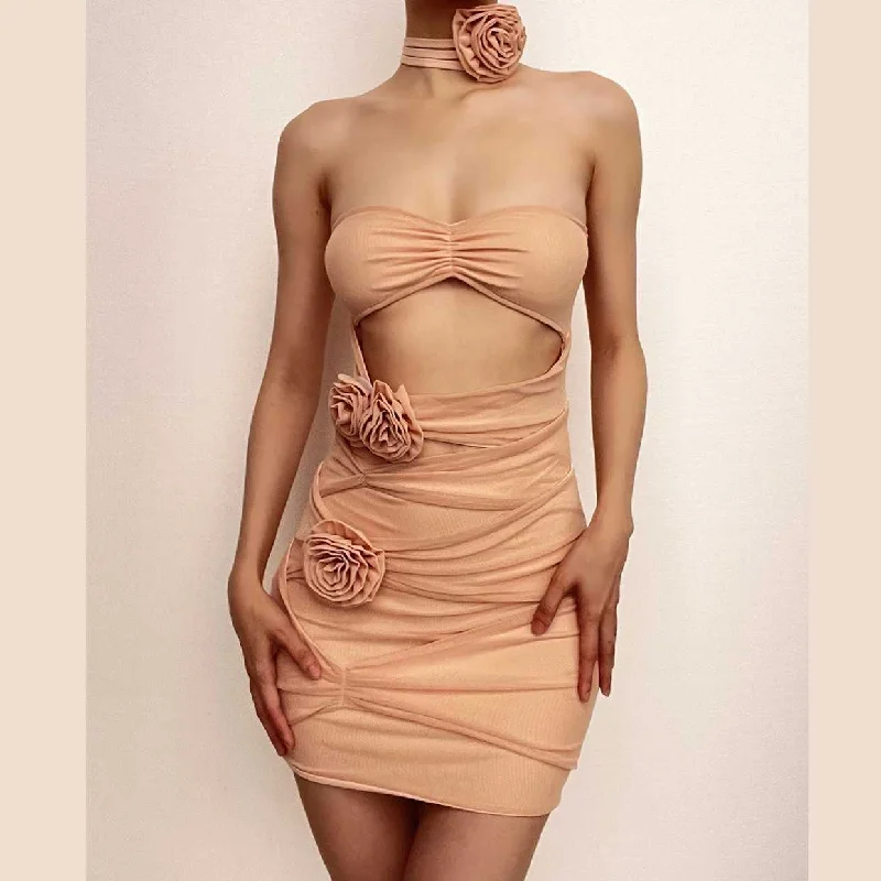 "Plus size formal dresses for women for special events"BerryBetty - Sheer mesh hollow out flower applique zip-up solid tube mini dress "Plus size formal dresses for women for special events"BerryBetty - Sheer mesh hollow out flower applique zip-up solid tube mini dress
