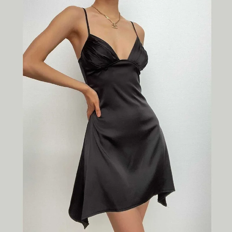 "Black tie dresses for women for formal galas"BerryBetty - Solid v neck pleated backless cami mini dress "Black tie dresses for women for formal galas"BerryBetty - Solid v neck pleated backless cami mini dress