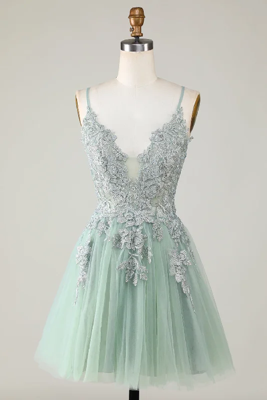 "Denim dresses for women for a casual and cool style"Stylish A Line Spaghetti Straps Green Short Homecoming Dress with Appliques "Denim dresses for women for a casual and cool style"Stylish A Line Spaghetti Straps Green Short Homecoming Dress with Appliques