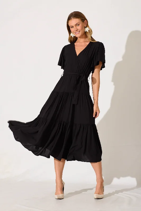 Luxury midi dress made from premium materialsArtemis Midi Dress In Black