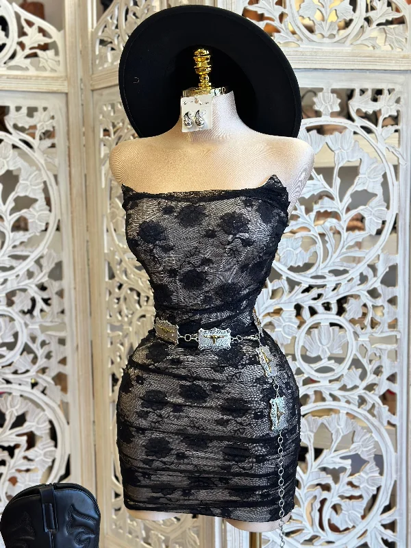 Party Dresses with Ruffled Sleeveless Top and Sequined Bodice and Tulle Skirt and Beaded Waistband for Ladies' Dramatic and Glamorous LookBlack Lace Corset Mini Dress -Stretchy, Estira