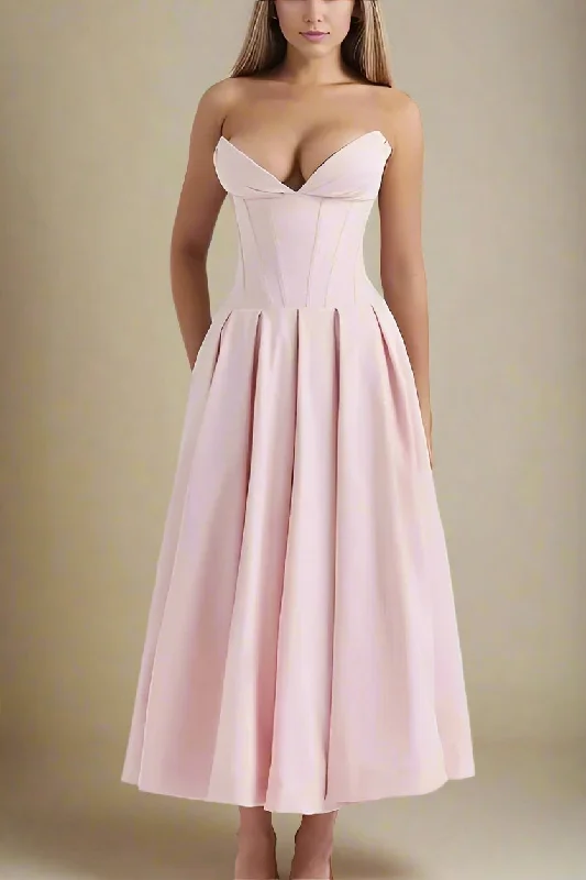 Collared midi dress for a more formal and put - together lookGabbi Bodycon Midi Dress - Dusty Pink Collared midi dress for a more formal and put - together lookGabbi Bodycon Midi Dress - Dusty Pink