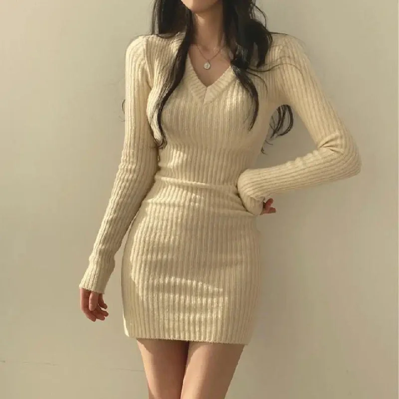 Tube Party Dresses with Sequined Belt for Ladies' Simple and Chic StyleHelene Knitted Woolen Dress