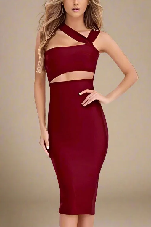 Midi dress for a countryside getaway for a laid - back and rustic lookMolly Bandage Midi Dress - Red Wine Midi dress for a countryside getaway for a laid - back and rustic lookMolly Bandage Midi Dress - Red Wine