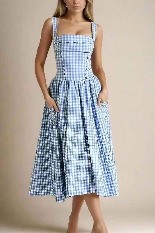 Midi dress for a church service in a more relaxed and modern churchNatalia Bodycon Day Midi Dress - Baby Blue Midi dress for a church service in a more relaxed and modern churchNatalia Bodycon Day Midi Dress - Baby Blue