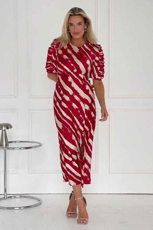 Satin midi dress for a smooth and shiny finishSamira Wine Print Frill Sleeve Midi Dress Satin midi dress for a smooth and shiny finishSamira Wine Print Frill Sleeve Midi Dress