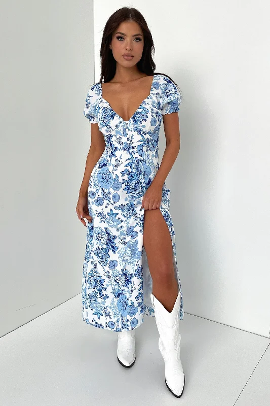 Contemporary - designed midi dress with modern detailsSolem Midi Dress - Blue Floral Contemporary - designed midi dress with modern detailsSolem Midi Dress - Blue Floral