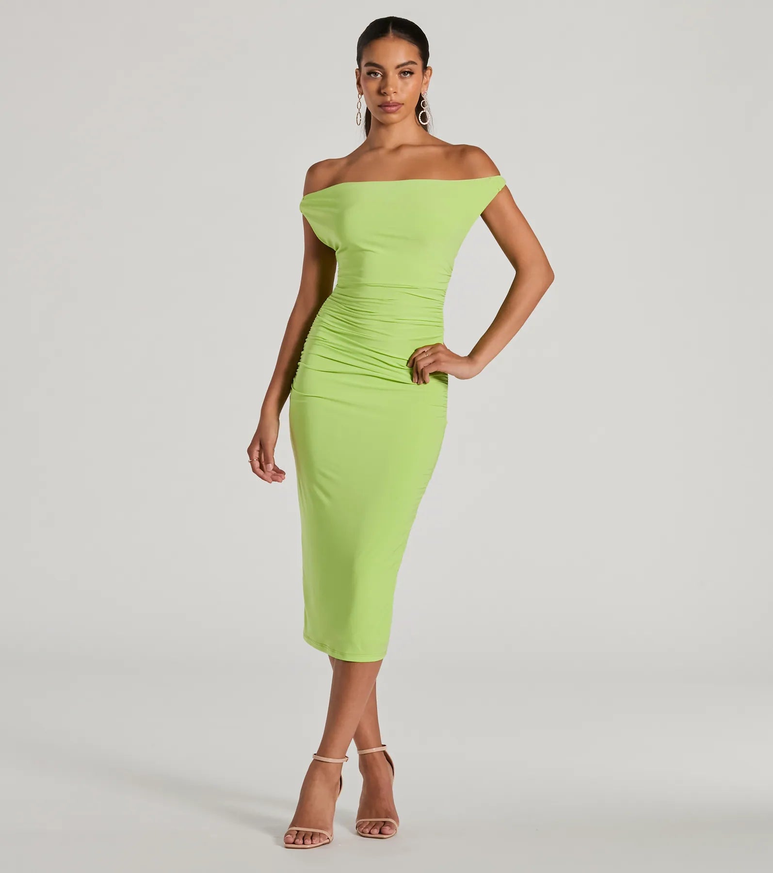 Maxi - length midi dress with a flowing silhouetteTricks Of The Trade Convertible Bodycon Midi Dress