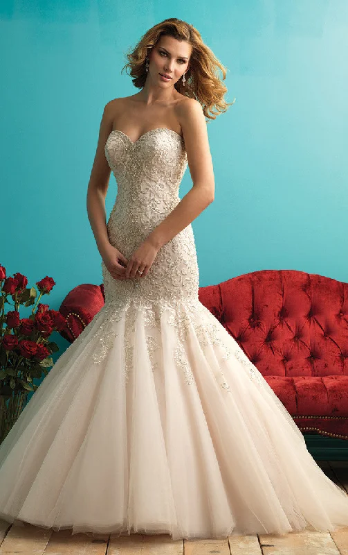 Beach - appropriate short wedding dress9275