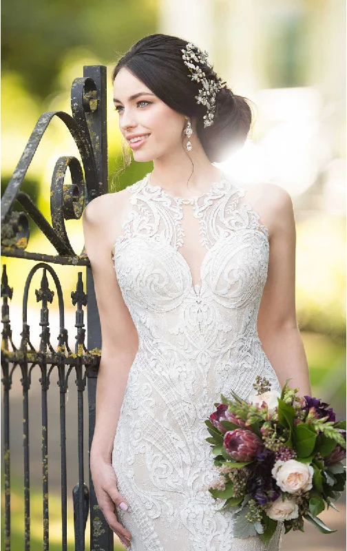 Sheath - style wedding dress with a slit948