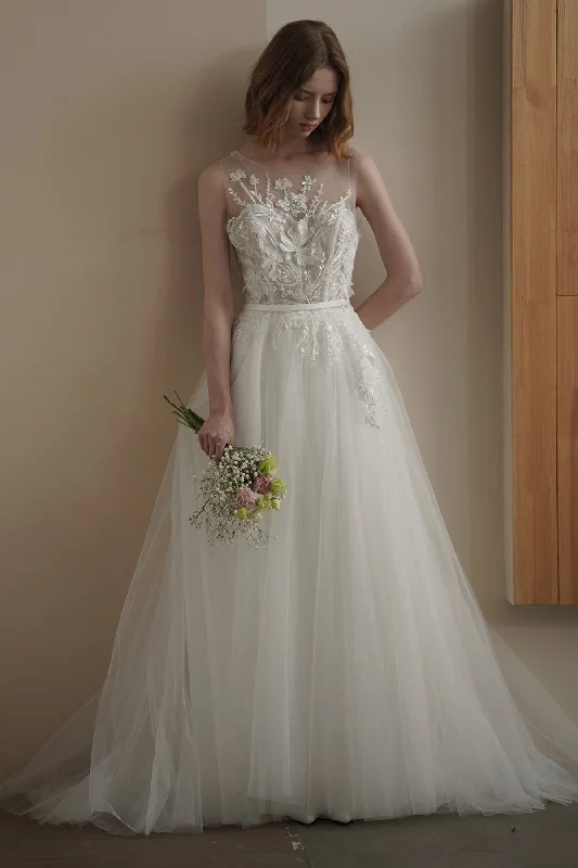 Outdoor - wedding - perfect lightweight wedding dressA-Line Sweep-Brush Train Lace Tulle Wedding Dress CW3090