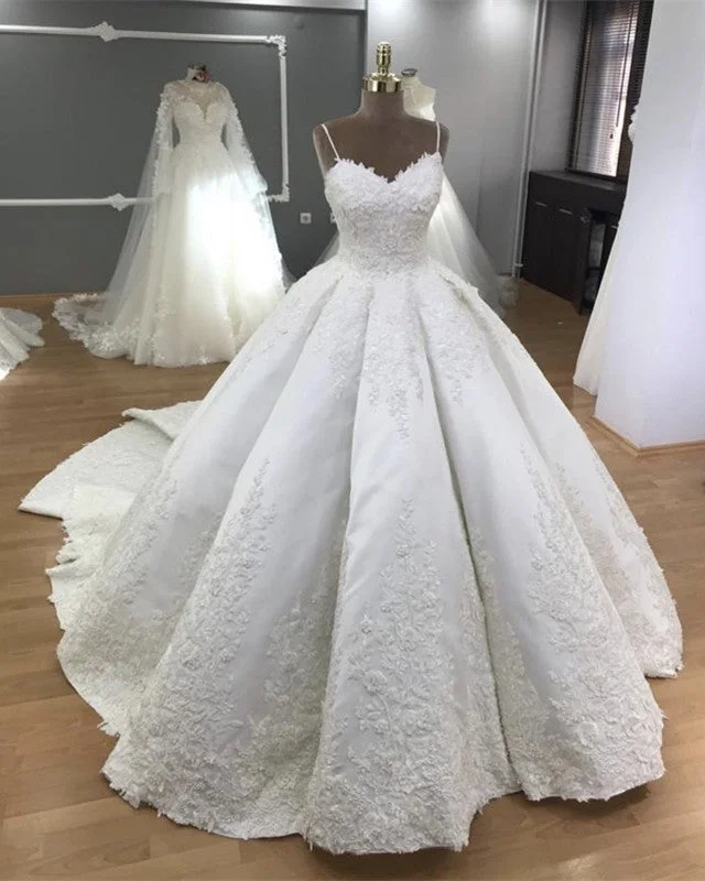 New - age - style wedding dress with unique detailsElegant Wedding Dress Lace Embroidery V Neck Ball Gown