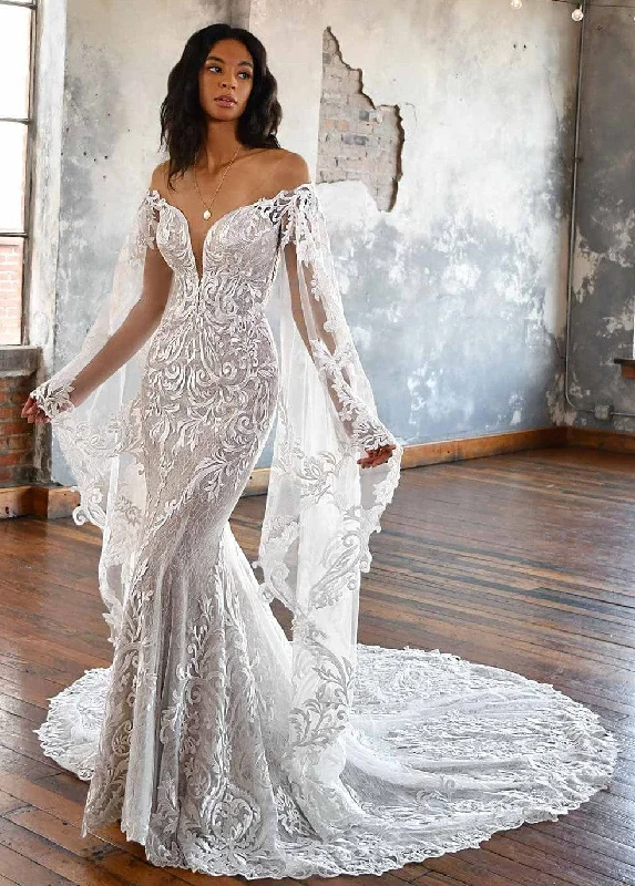 Ruffled - skirt wedding dress for a romantic lookAll Who Wander Kenzo - Size 12