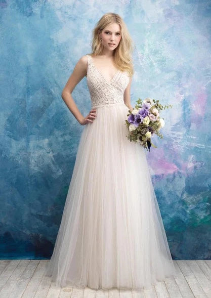 Shrug - included wedding dress for cooler weatherAllure 9552