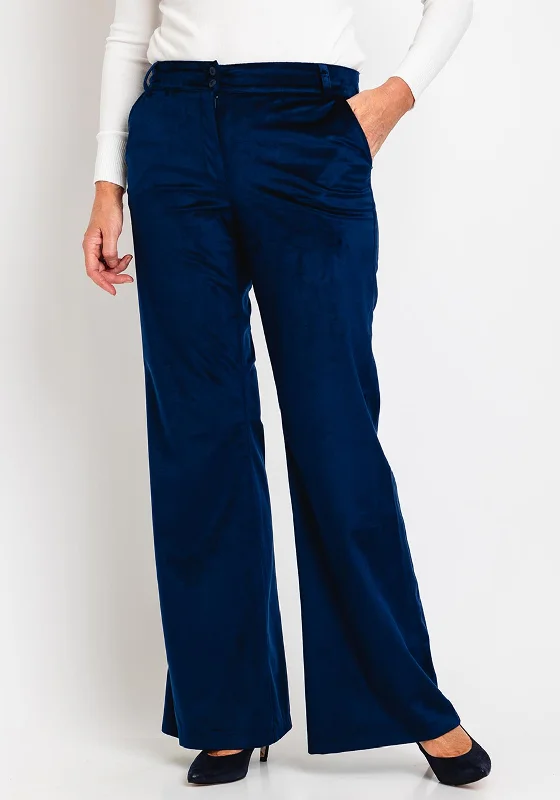 Printed flowy pants for women in a bohemian lookCamelot Velour Flare Trouser Royal Navy Printed flowy pants for women in a bohemian lookCamelot Velour Flare Trouser Royal Navy