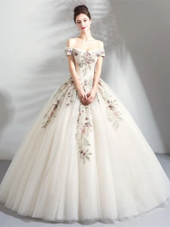 Gothic - inspired wedding dress for an edgy bridechampagne embroidery flower princess wedding dress prom Dresses cg21569 Gothic - inspired wedding dress for an edgy bridechampagne embroidery flower princess wedding dress prom Dresses cg21569