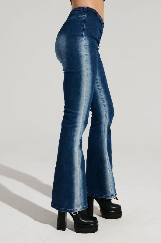Ankle - length pants for women in a versatile styleCINCHED UP DENIM PANT IN MEDIUM BLUE DENIM Ankle - length pants for women in a versatile styleCINCHED UP DENIM PANT IN MEDIUM BLUE DENIM