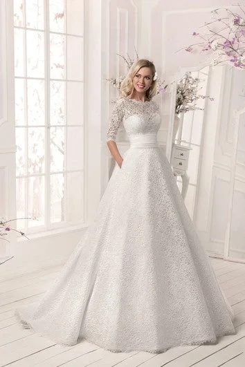 Lace - over - satin wedding dress for a classic combinationCrystal Detailing Lace Lace-up A Line Dress