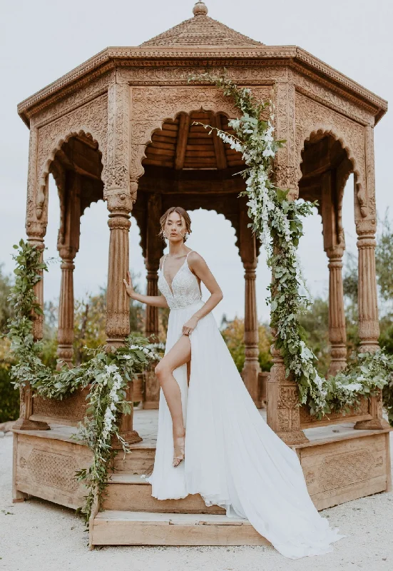 Drop - waist 1920s - style wedding dressD3508