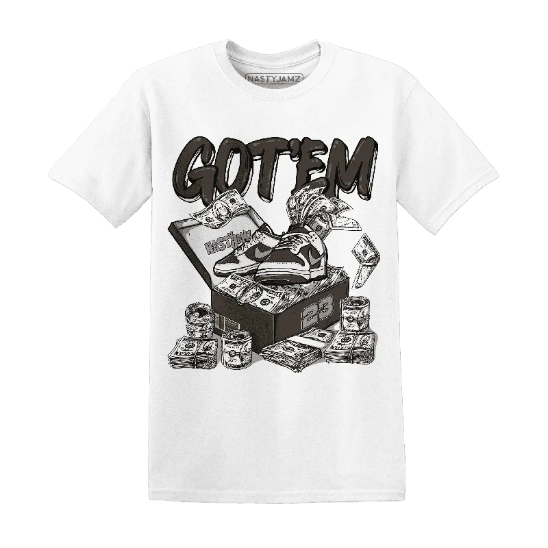 Mock - neck women's T - shirt with a drawstring hoodNastyJamz Dunk Low Baroque Brown T Shirt Match Dollar Sneaker Box
