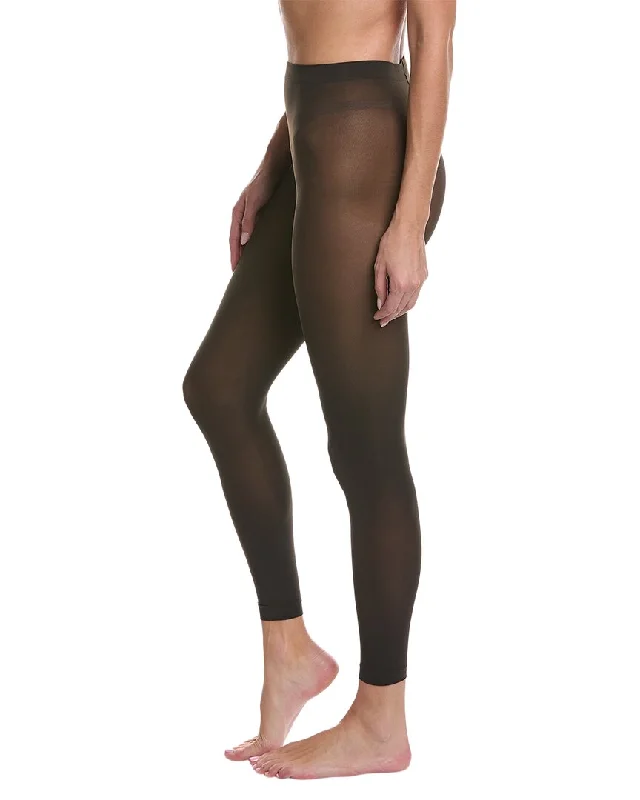 Cuffed pants for women in a stylish detailFALKE Pure Matt Legging