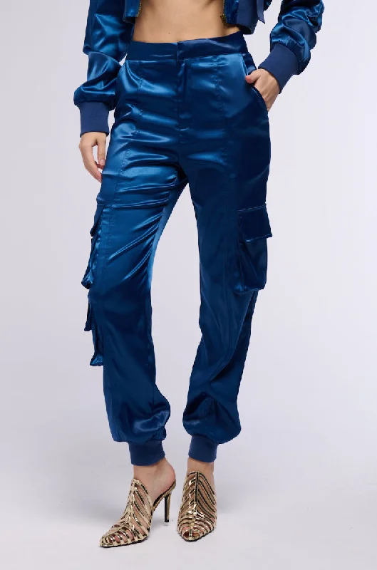 Lightweight jogger pants for women to runFOR THE THRILL OF IT SATIN JOGGER