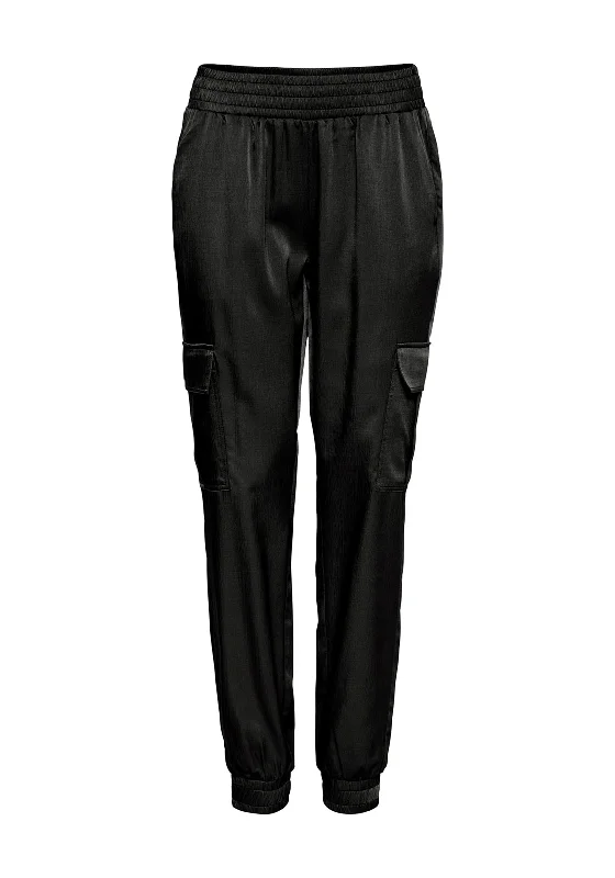 Velvet pants for women in a luxurious feelFransa Satin Feel Jogger Style Trouser, Black Velvet pants for women in a luxurious feelFransa Satin Feel Jogger Style Trouser, Black