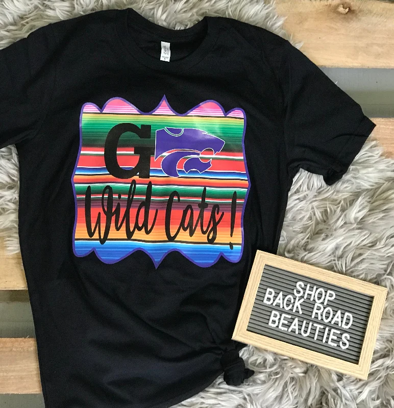 Long - sleeved women's T - shirt with a balloon - sleeve designGo Serape Team Spirit shirt