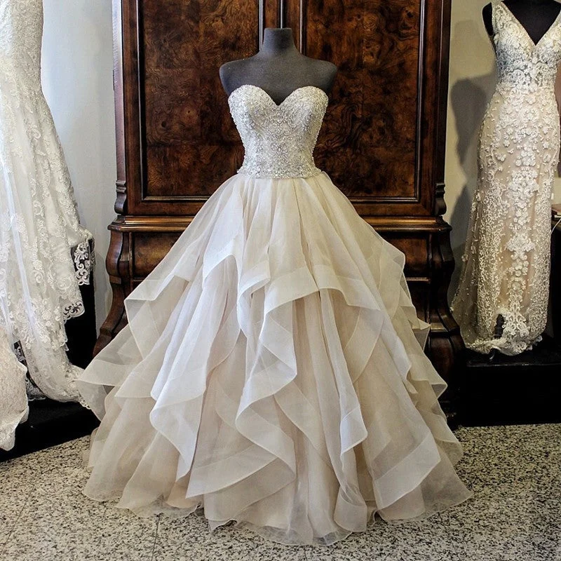 Plus - size A - line wedding dress for a comfortable fitGorgeous Embroidery Beading Sweetheart Organza Layered Wedding Ball Gown Dress