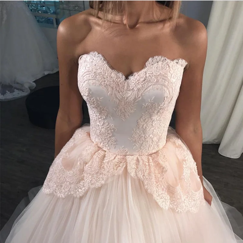 Maternity - friendly wedding dress for expecting bridesGorgeous Lace Appliques Sweetheart Tulle Ball Gown Wedding Dresses Pink Maternity - friendly wedding dress for expecting bridesGorgeous Lace Appliques Sweetheart Tulle Ball Gown Wedding Dresses Pink