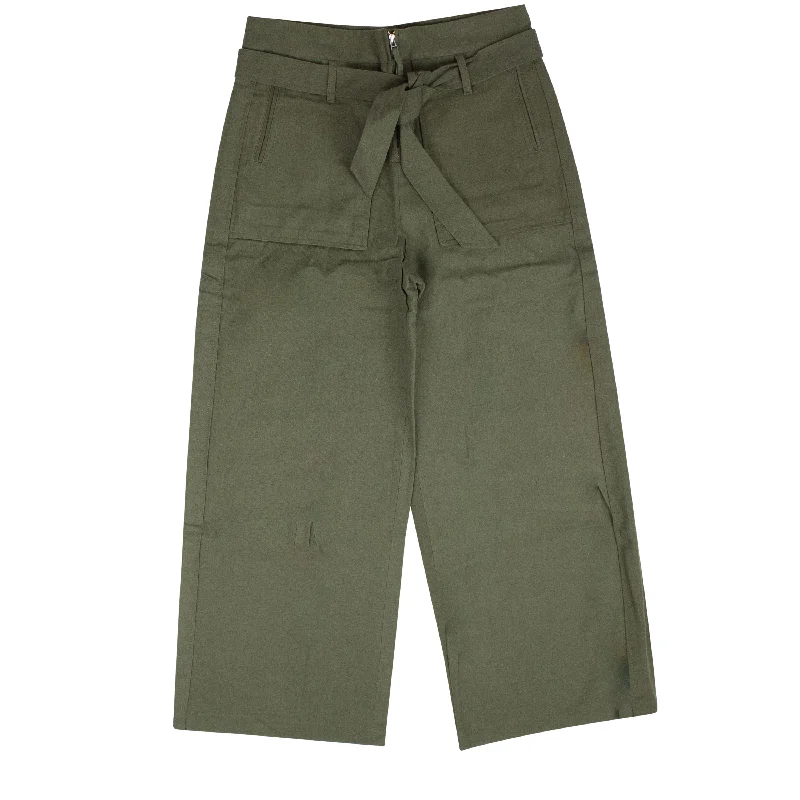 Ripped skinny jeans for women in a edgy styleGreen Cargo Straight Fit Pants