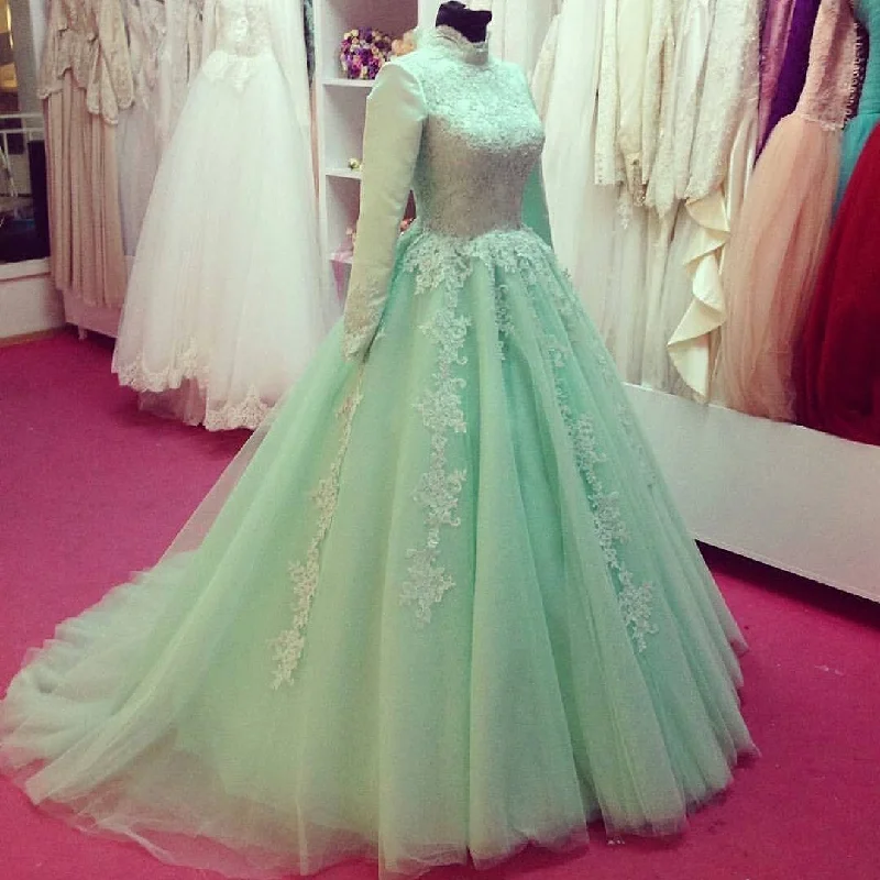 Square - neck wedding dress for a classic lookHigh Neck Long Sleeves Muslim Arabic Wedding Dresses Square - neck wedding dress for a classic lookHigh Neck Long Sleeves Muslim Arabic Wedding Dresses