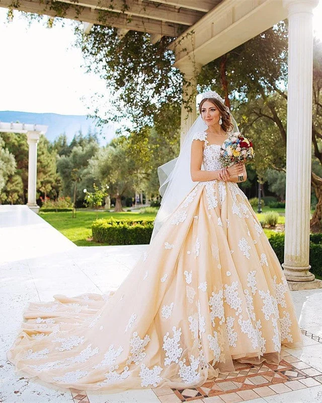Sweetheart - neckline ball gown wedding dressIvory Lace Appliques Cap Sleeves Ballgowns Champagne Wedding Dresses Sweetheart - neckline ball gown wedding dressIvory Lace Appliques Cap Sleeves Ballgowns Champagne Wedding Dresses