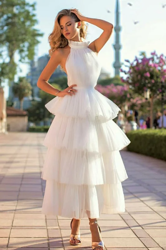 French - style wedding dress with lace detailsIvory Tulle Wedding Dresses with Tiered Skirt French - style wedding dress with lace detailsIvory Tulle Wedding Dresses with Tiered Skirt