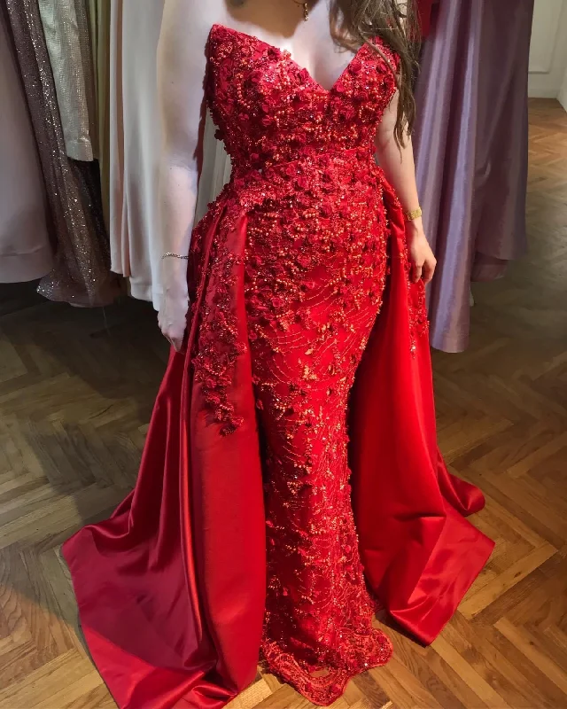 Luxury silk wedding dress with a trainlong prom dress Ball Gown Lace Appliques Wedding Dresses Sweetheart Bridal Dresses   cg21577